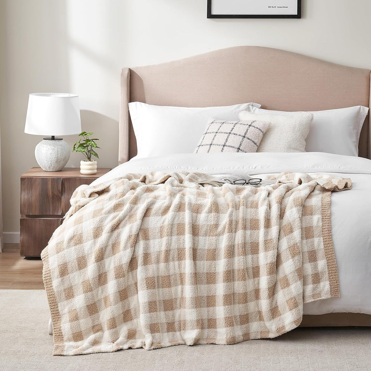 Queen Size Checkered Bedding Blanket Beige, Super Soft Warm Cozy Bed Blankets Oversized Fuzzy Plush Blankets for Bed, Bedroom, Plaid Beige, 90X90 Inches